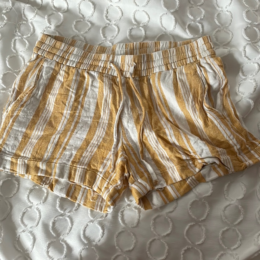Yellow stripped shorts